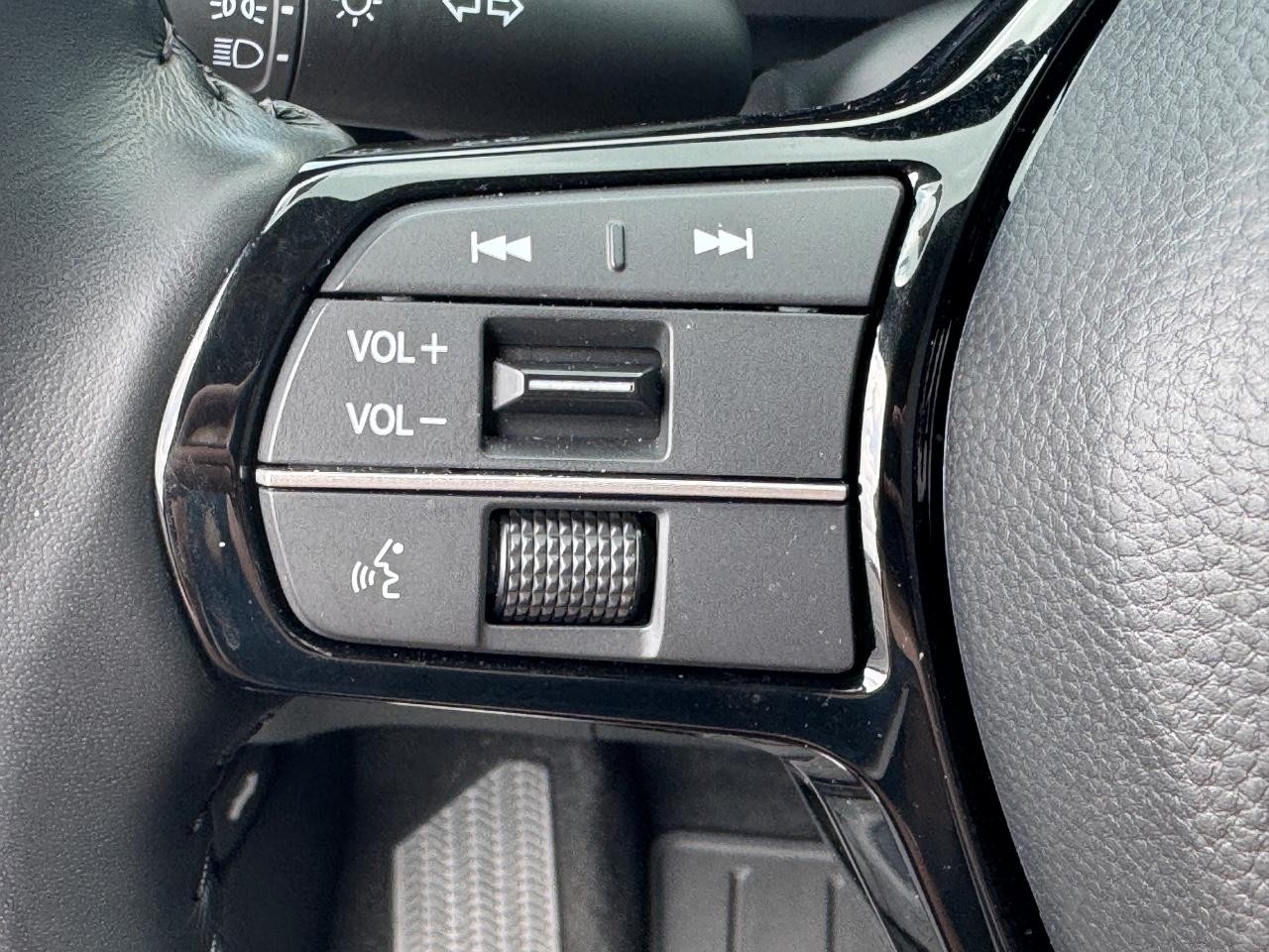 Honda CR-V Vehicle Full-screen Gallery Image 22