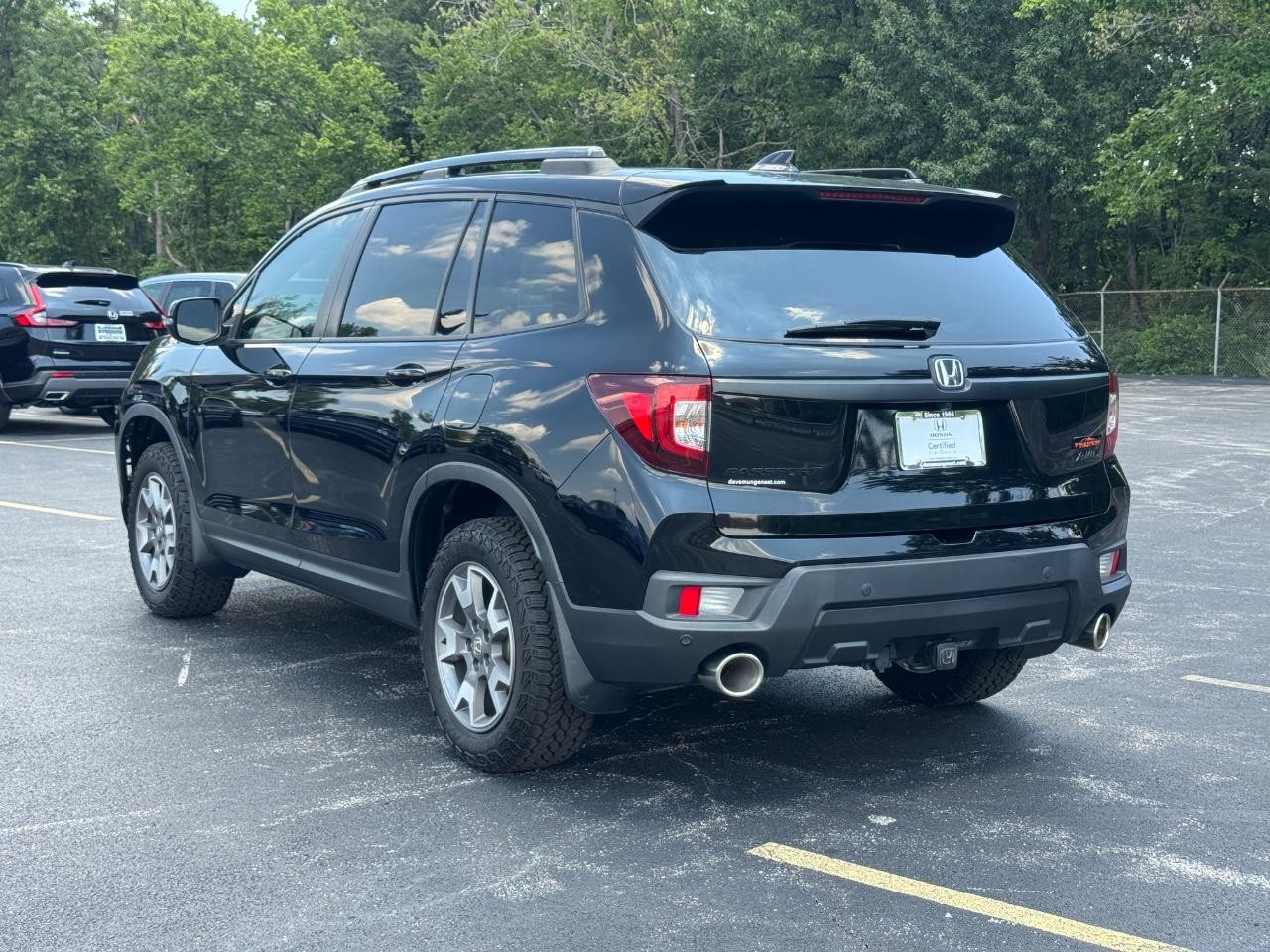Honda Passport Vehicle Full-screen Gallery Image 07