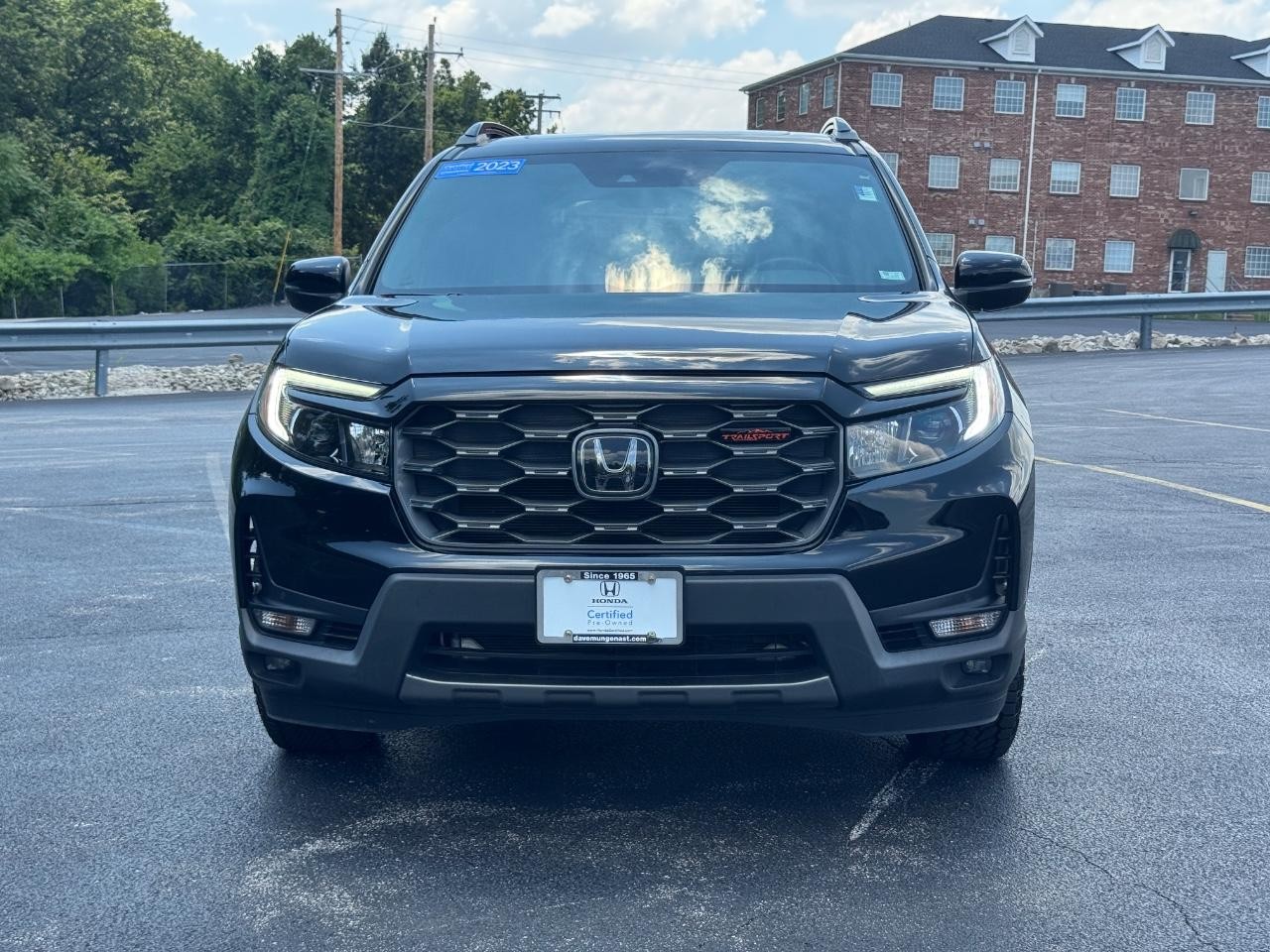 Honda Passport Vehicle Full-screen Gallery Image 10