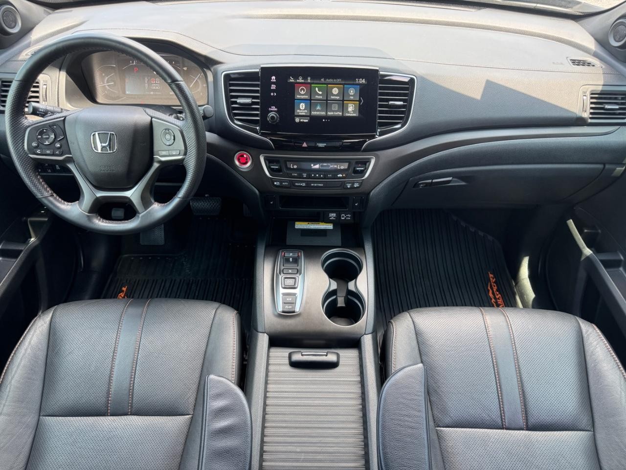 Honda Passport Vehicle Full-screen Gallery Image 12
