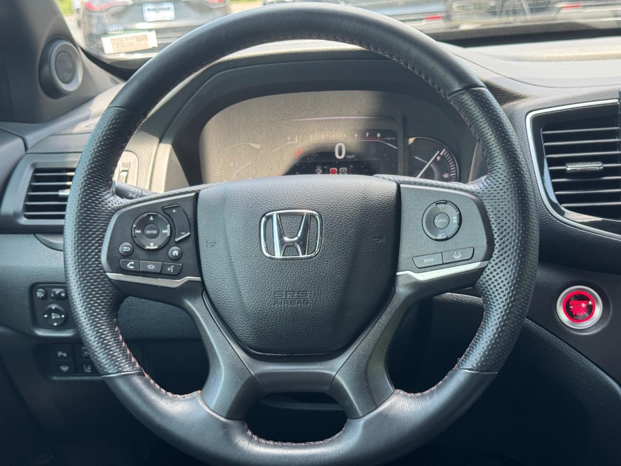 Honda Passport Vehicle Full-screen Gallery Image 13