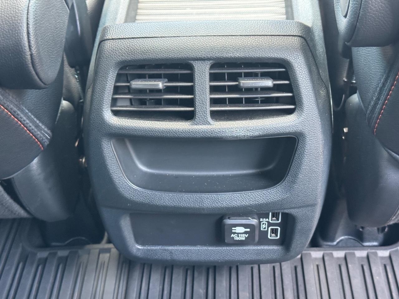 Honda Passport Vehicle Full-screen Gallery Image 17