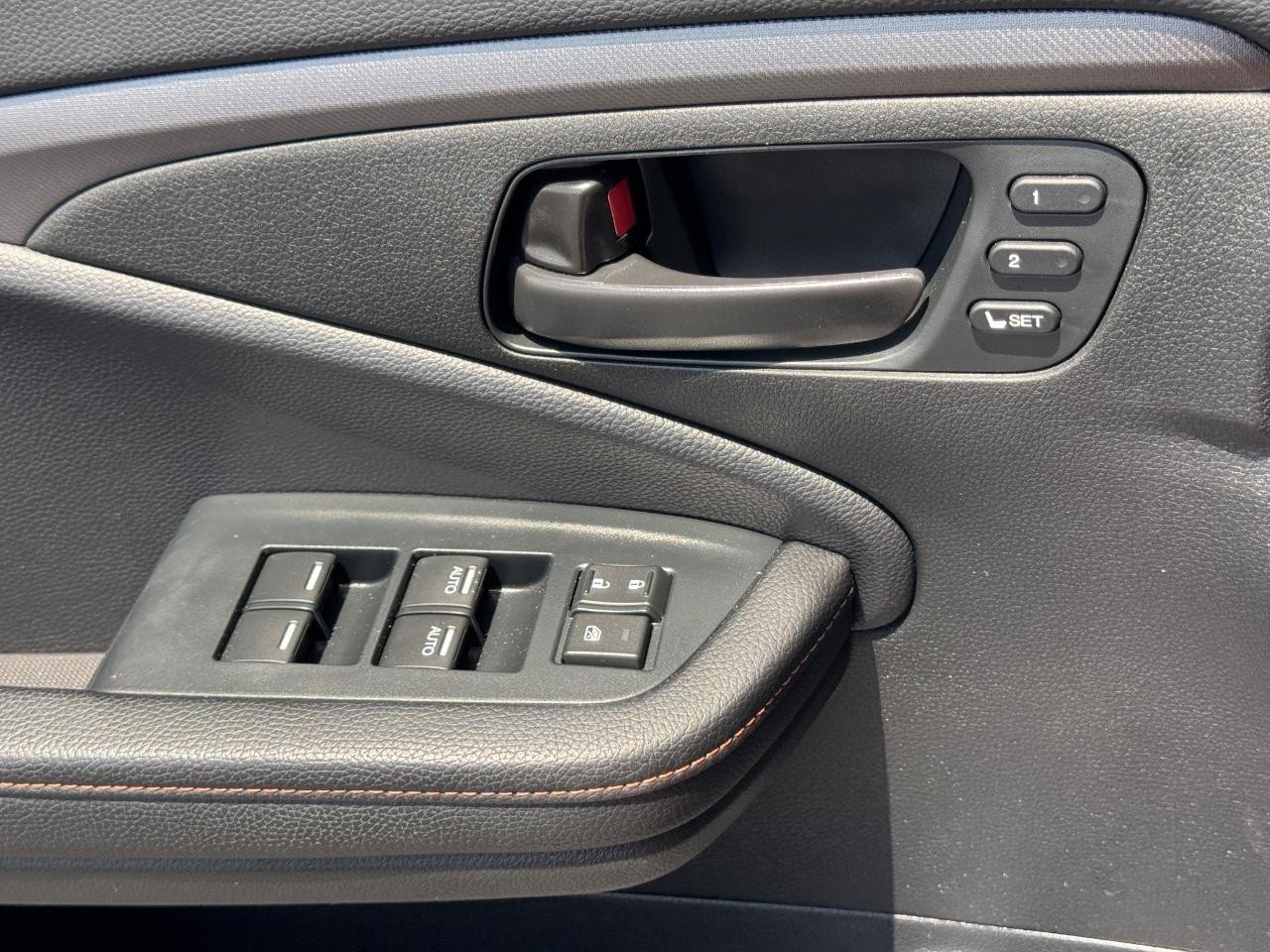 Honda Passport Vehicle Full-screen Gallery Image 27