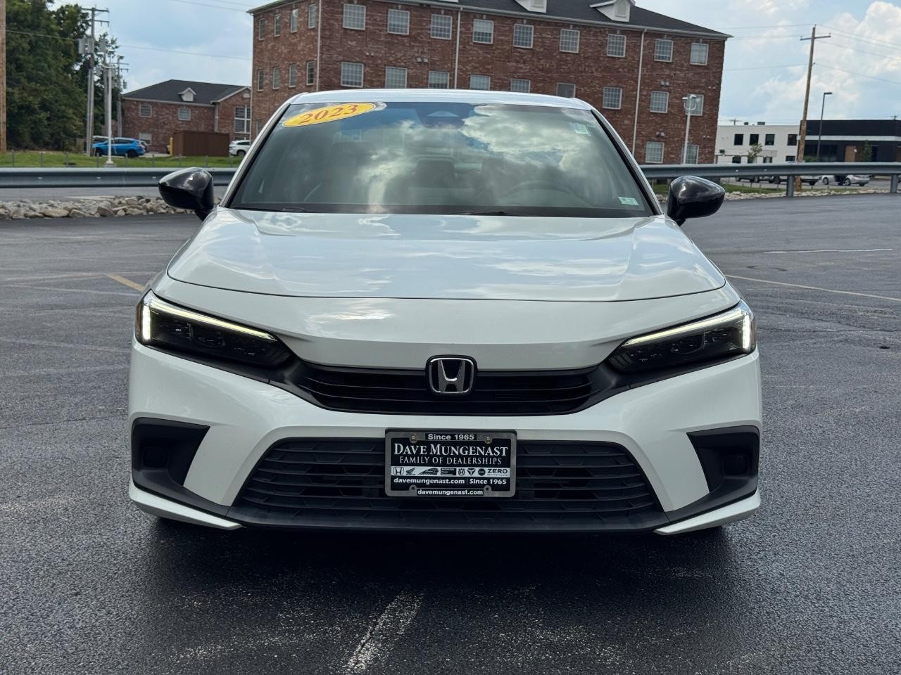 Honda Civic Sedan Vehicle Full-screen Gallery Image 10