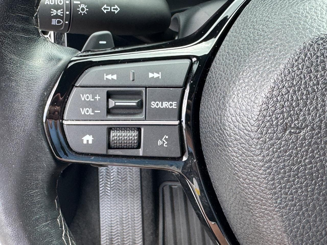 Honda Civic Sedan Vehicle Full-screen Gallery Image 20