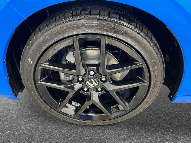 Honda Civic Hatchback Vehicle Full-screen Gallery Image 12