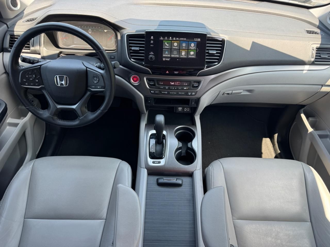 Honda Pilot Vehicle Full-screen Gallery Image 13