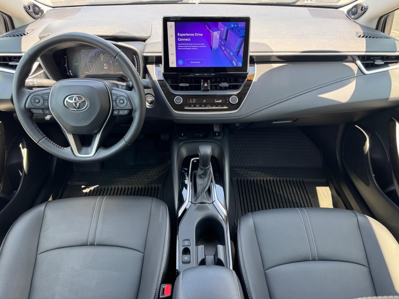 Toyota Corolla Vehicle Full-screen Gallery Image 12