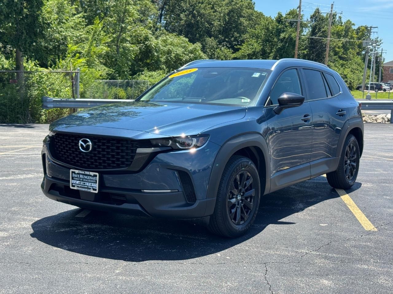 Mazda CX-50 Vehicle Full-screen Gallery Image 09