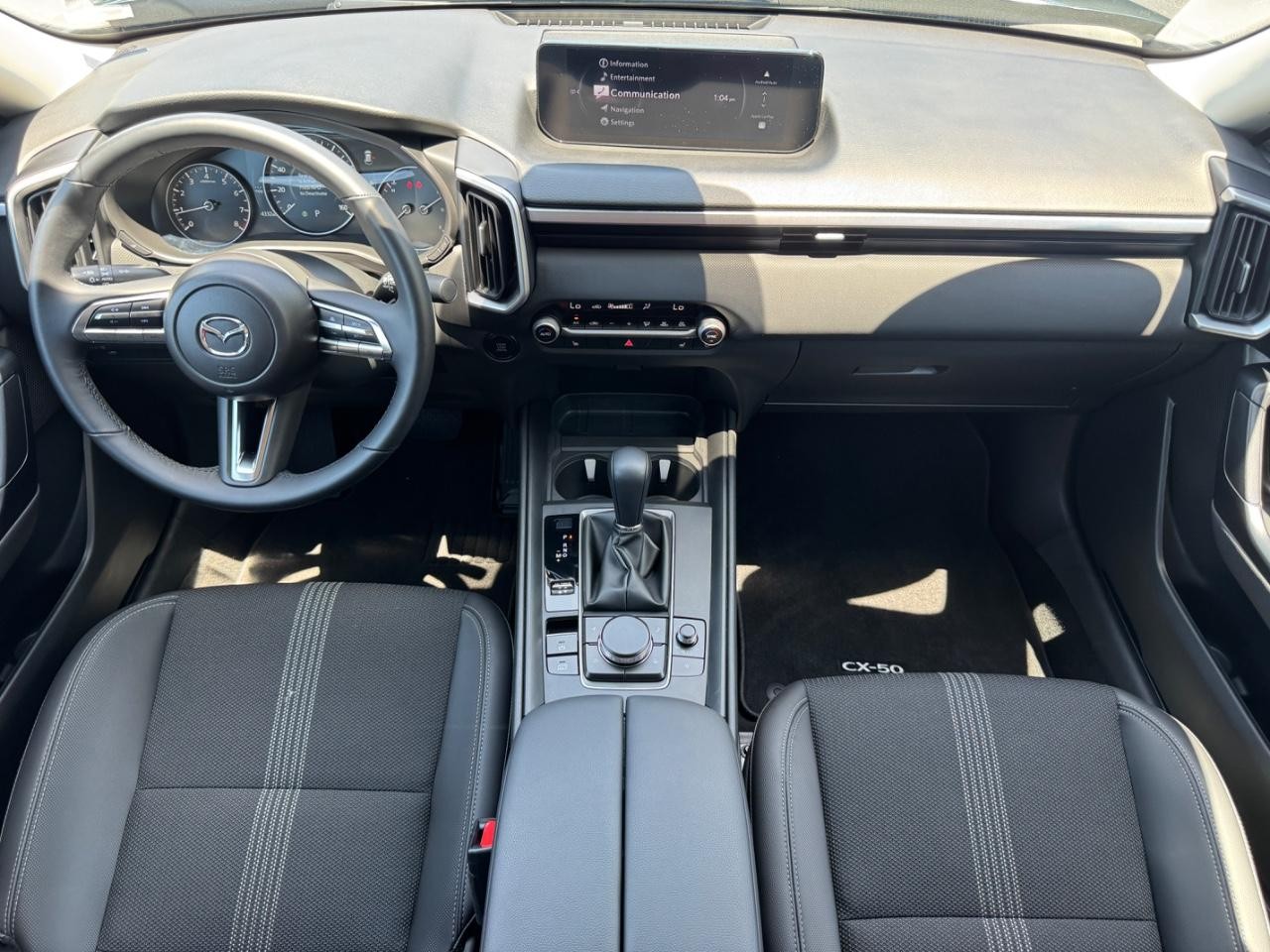 Mazda CX-50 Vehicle Full-screen Gallery Image 12