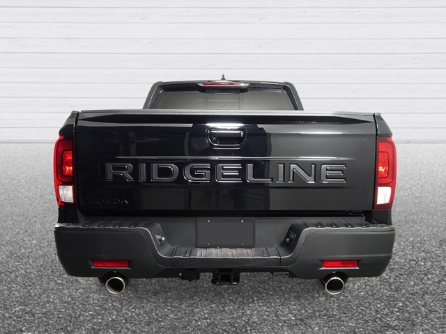 Honda Ridgeline Vehicle Full-screen Gallery Image 05