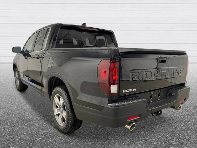 Honda Ridgeline Vehicle Full-screen Gallery Image 04