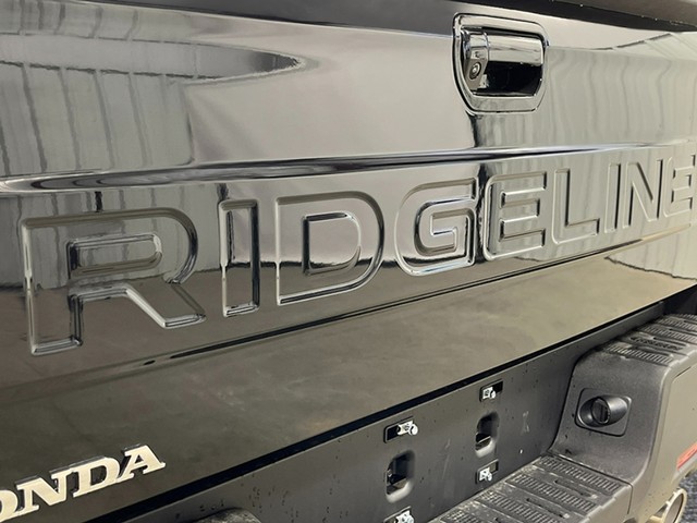 Honda Ridgeline Vehicle Full-screen Gallery Image 08