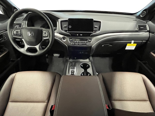 Honda Ridgeline Vehicle Full-screen Gallery Image 17