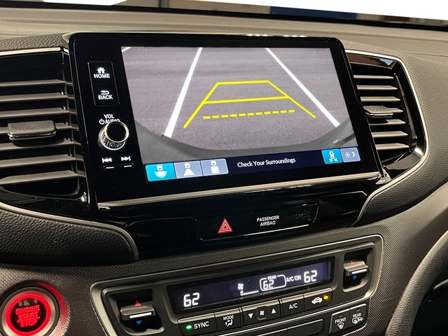 Honda Ridgeline Vehicle Full-screen Gallery Image 24