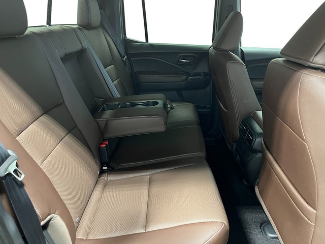 Honda Ridgeline Vehicle Full-screen Gallery Image 28