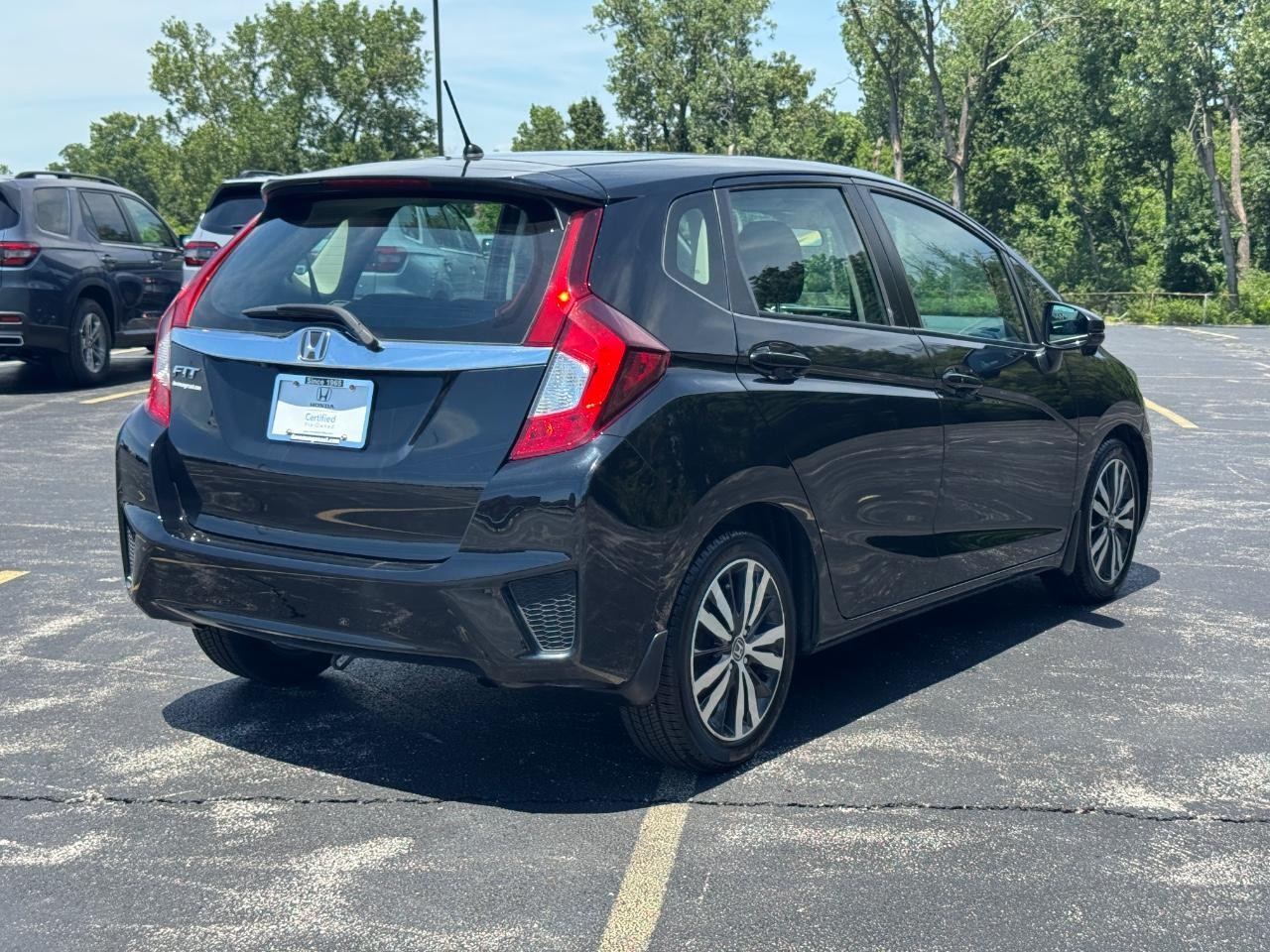 Honda Fit Vehicle Full-screen Gallery Image 04