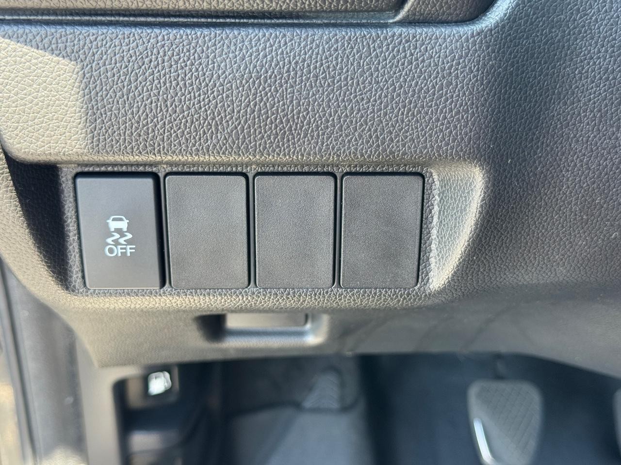Honda Fit Vehicle Full-screen Gallery Image 22