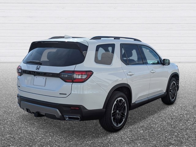 Honda Pilot Vehicle Full-screen Gallery Image 02