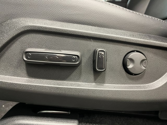Honda Pilot Vehicle Full-screen Gallery Image 04
