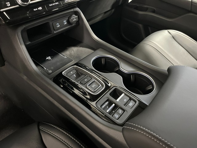 Honda Pilot Vehicle Full-screen Gallery Image 13