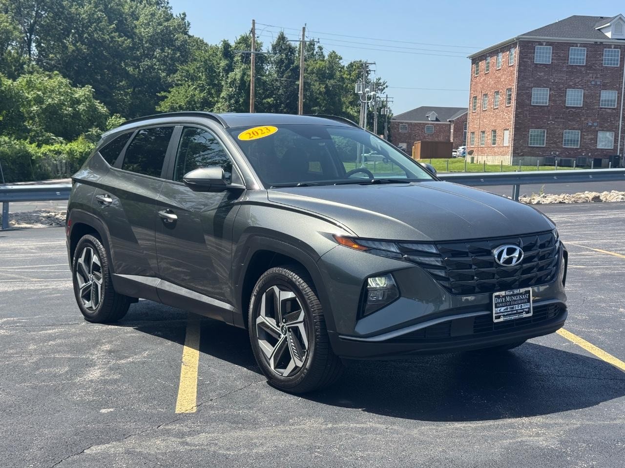 Hyundai Tucson Vehicle Full-screen Gallery Image 02