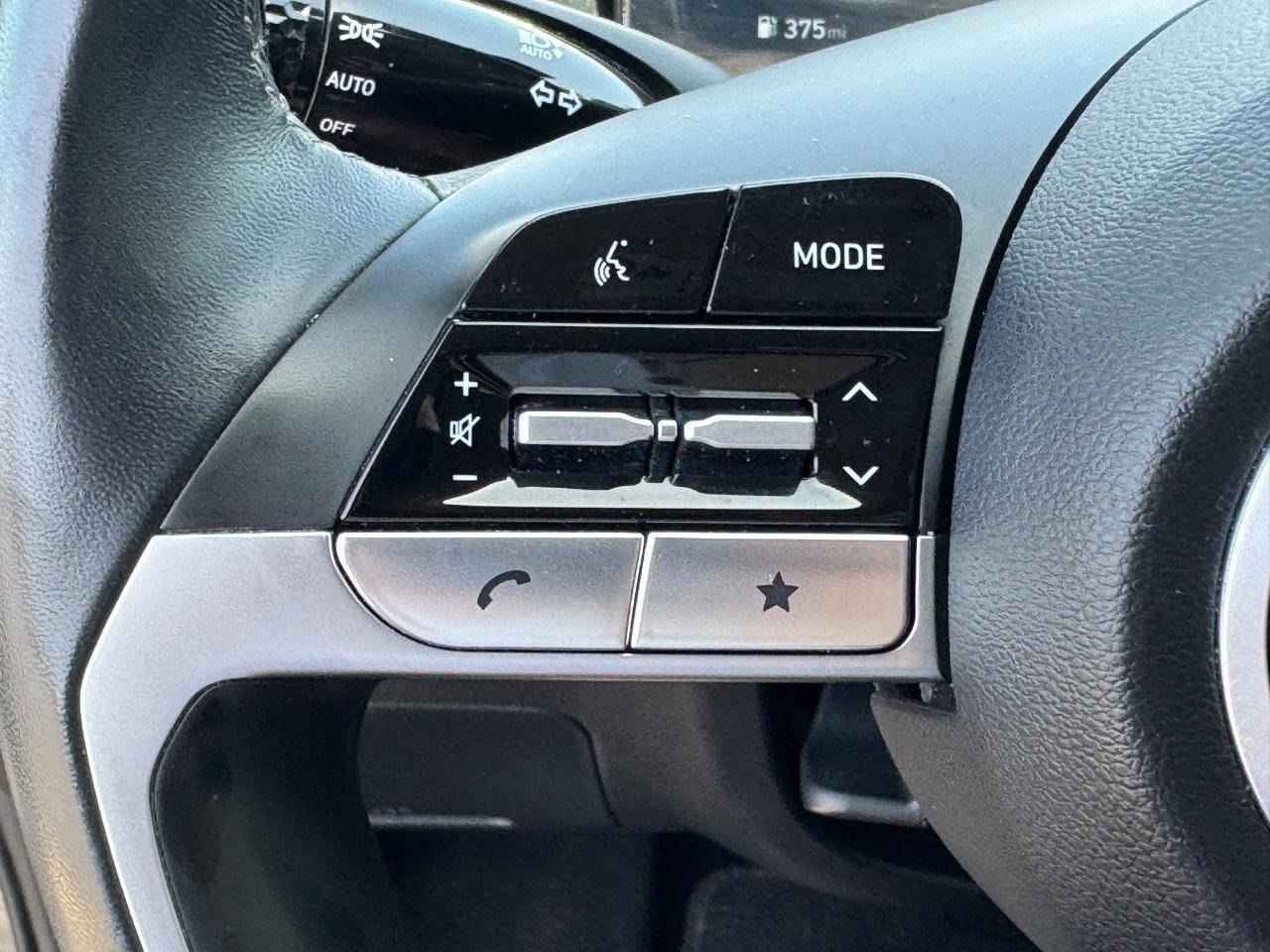 Hyundai Tucson Vehicle Full-screen Gallery Image 22