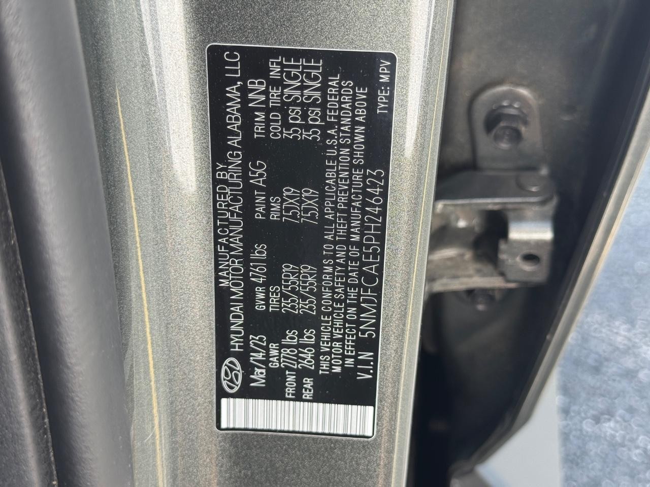 Hyundai Tucson Vehicle Full-screen Gallery Image 28