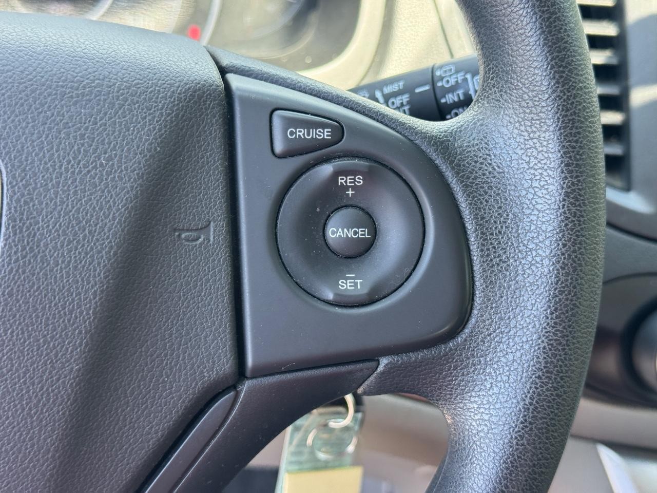 Honda CR-V Vehicle Full-screen Gallery Image 21