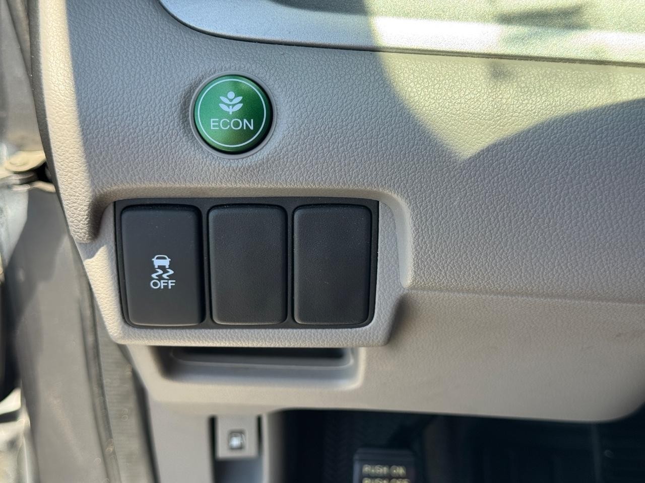 Honda CR-V Vehicle Full-screen Gallery Image 22