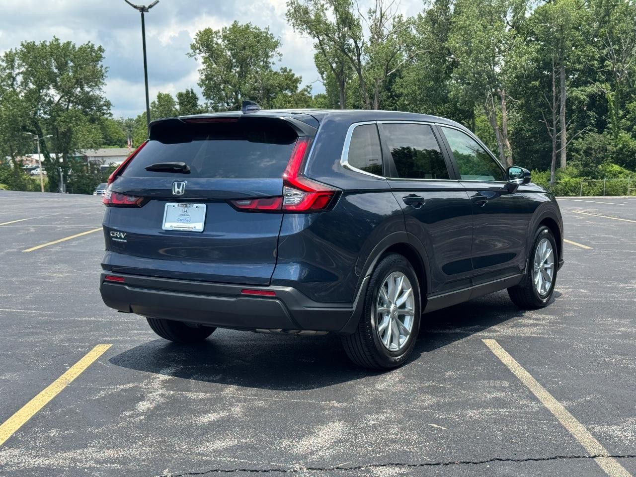 Honda CR-V Vehicle Full-screen Gallery Image 04