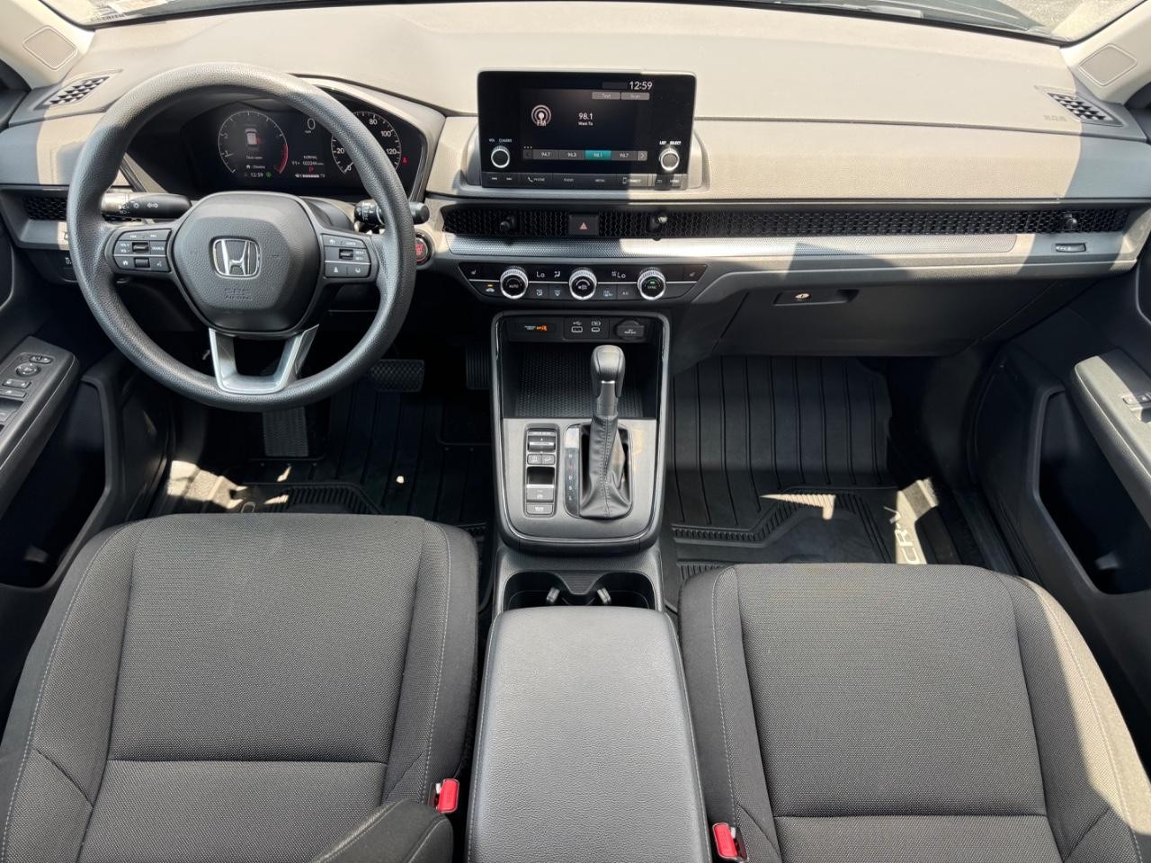 Honda CR-V Vehicle Full-screen Gallery Image 12
