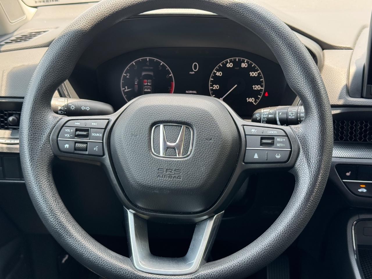 Honda CR-V Vehicle Full-screen Gallery Image 13