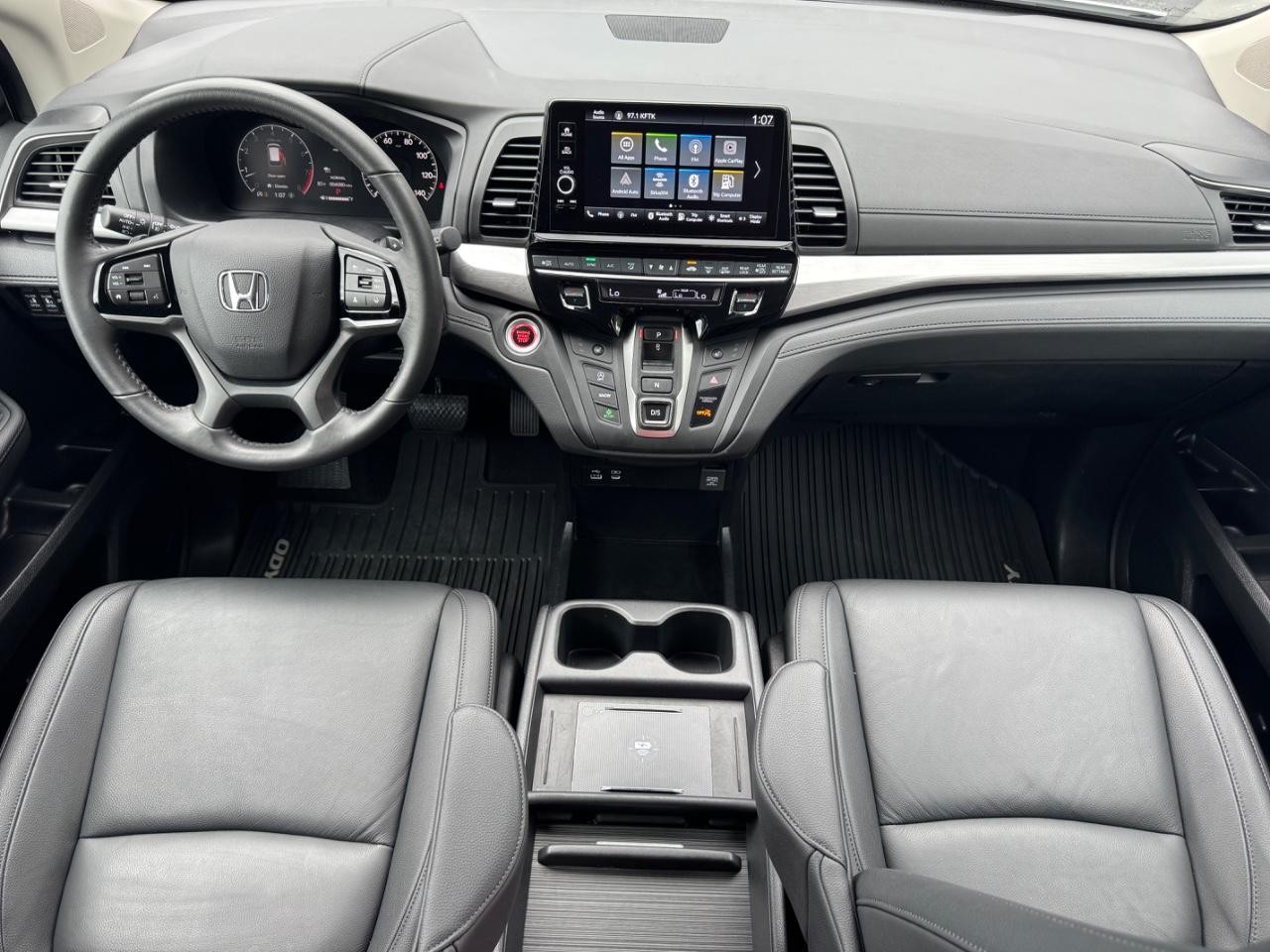 Honda Odyssey Vehicle Full-screen Gallery Image 13