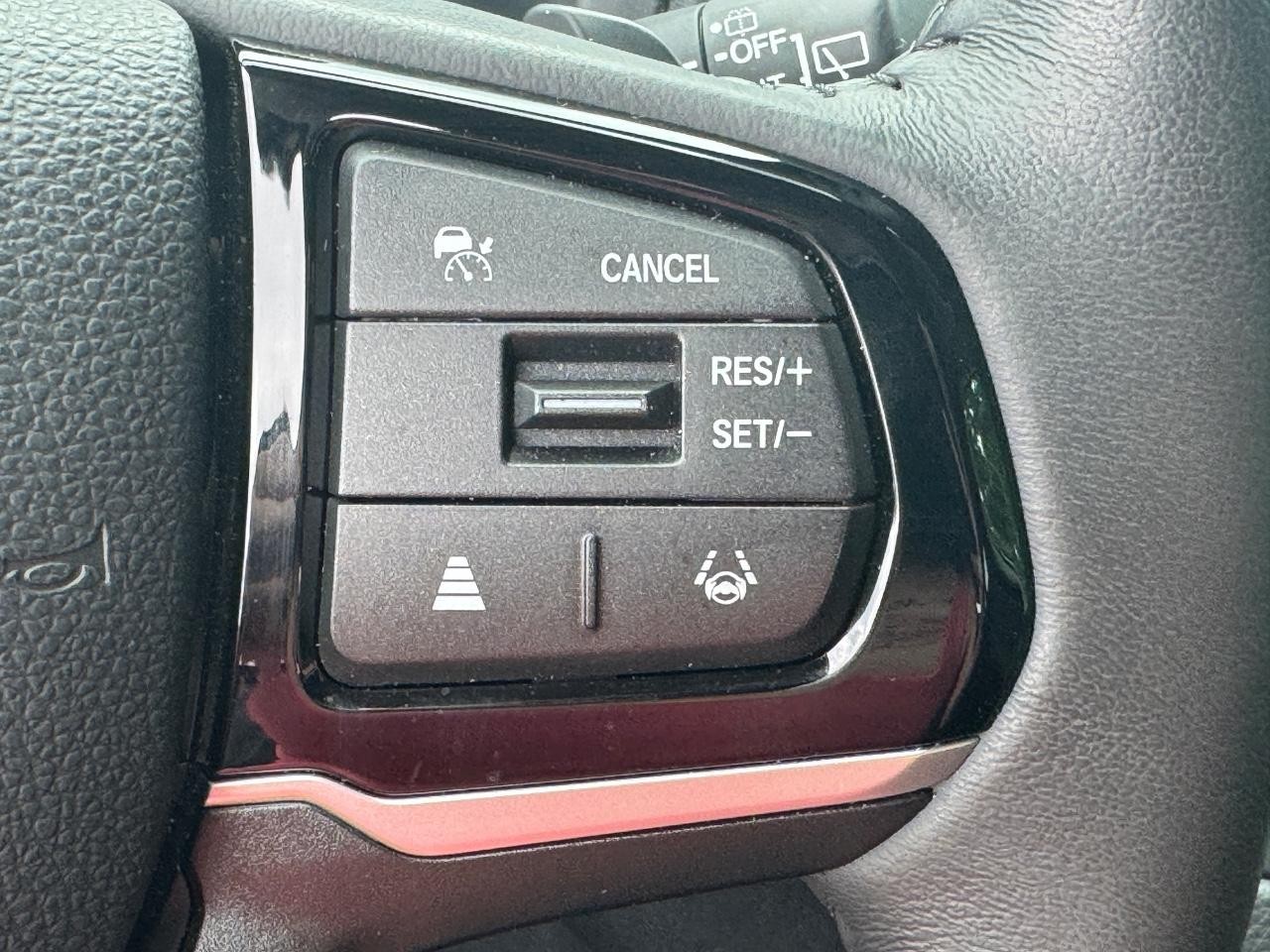Honda Odyssey Vehicle Full-screen Gallery Image 23