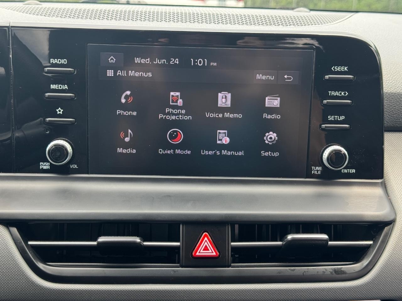 Kia Seltos Vehicle Full-screen Gallery Image 14