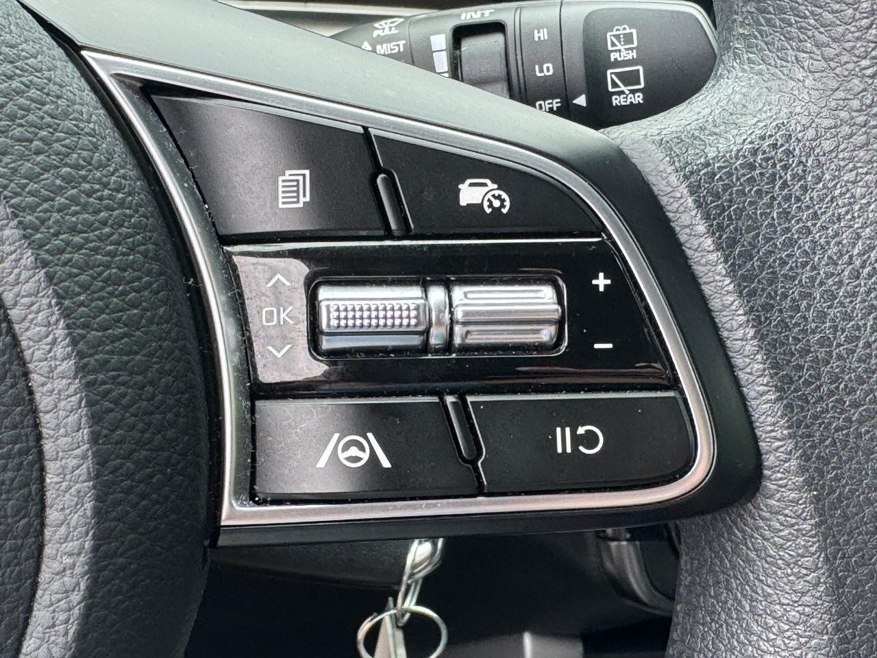 Kia Seltos Vehicle Full-screen Gallery Image 22