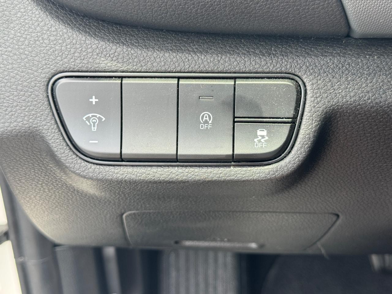 Kia Seltos Vehicle Full-screen Gallery Image 23