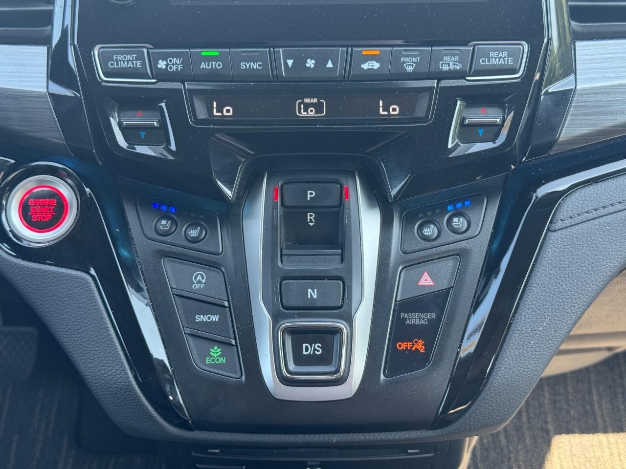 Honda Odyssey Vehicle Full-screen Gallery Image 16