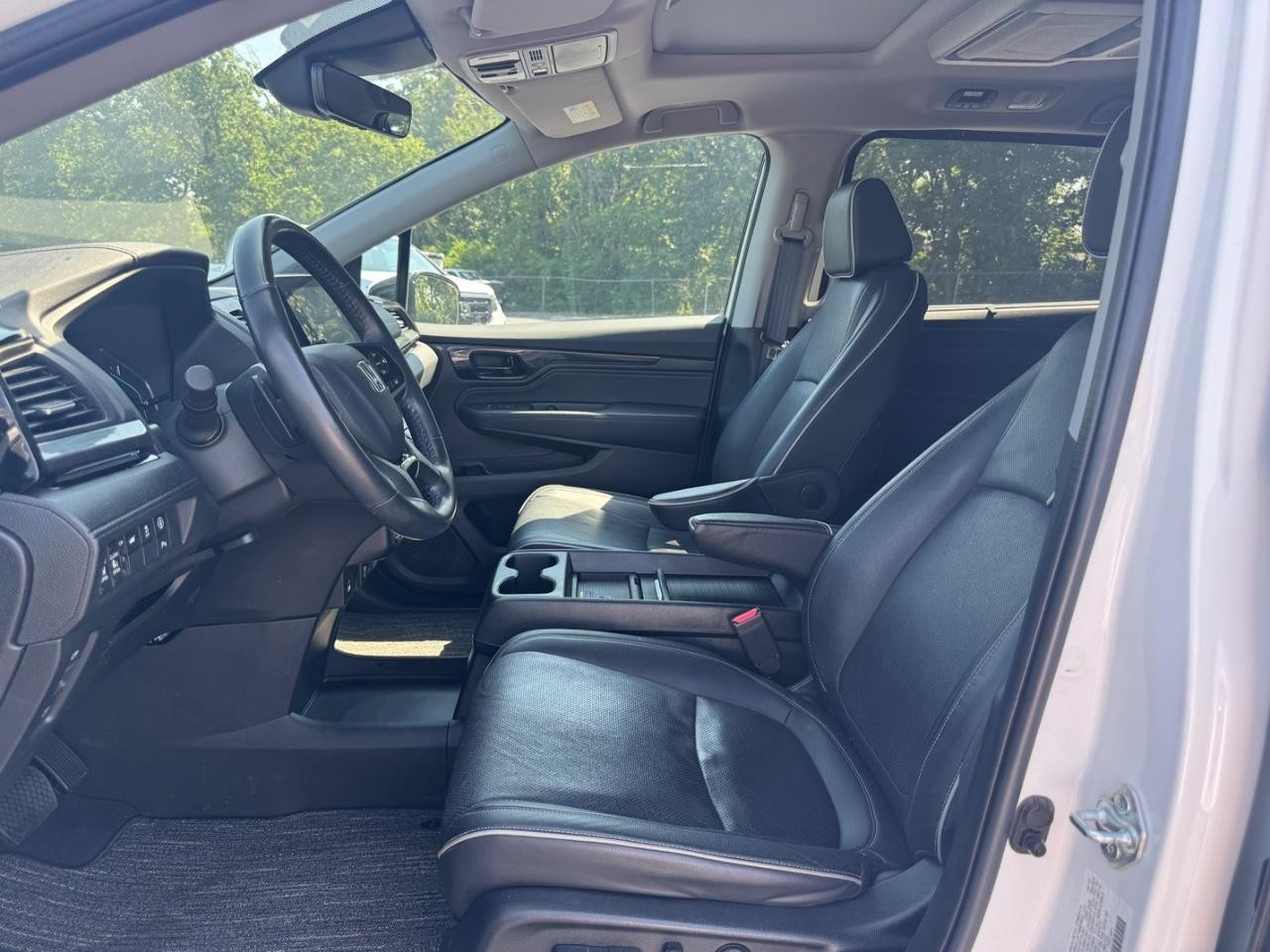 Honda Odyssey Vehicle Full-screen Gallery Image 20