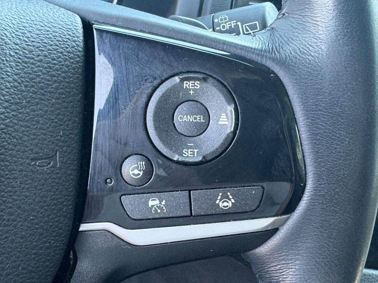 Honda Odyssey Vehicle Full-screen Gallery Image 24
