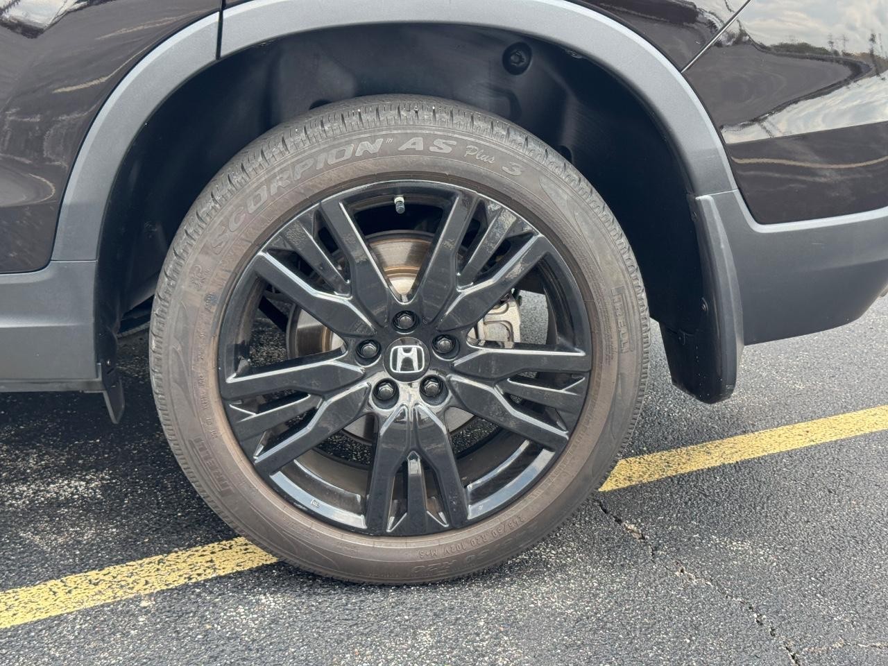 Honda Passport Vehicle Full-screen Gallery Image 08