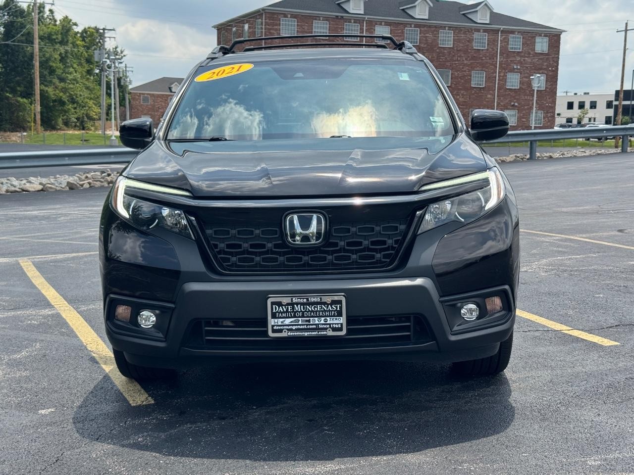 Honda Passport Vehicle Full-screen Gallery Image 10