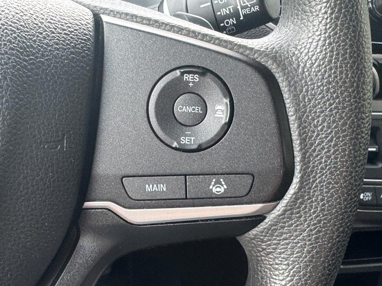 Honda Passport Vehicle Full-screen Gallery Image 22