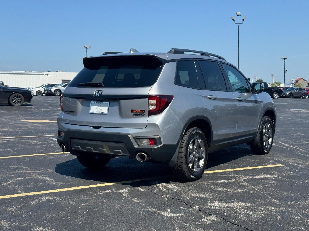 Honda Passport Vehicle Full-screen Gallery Image 04