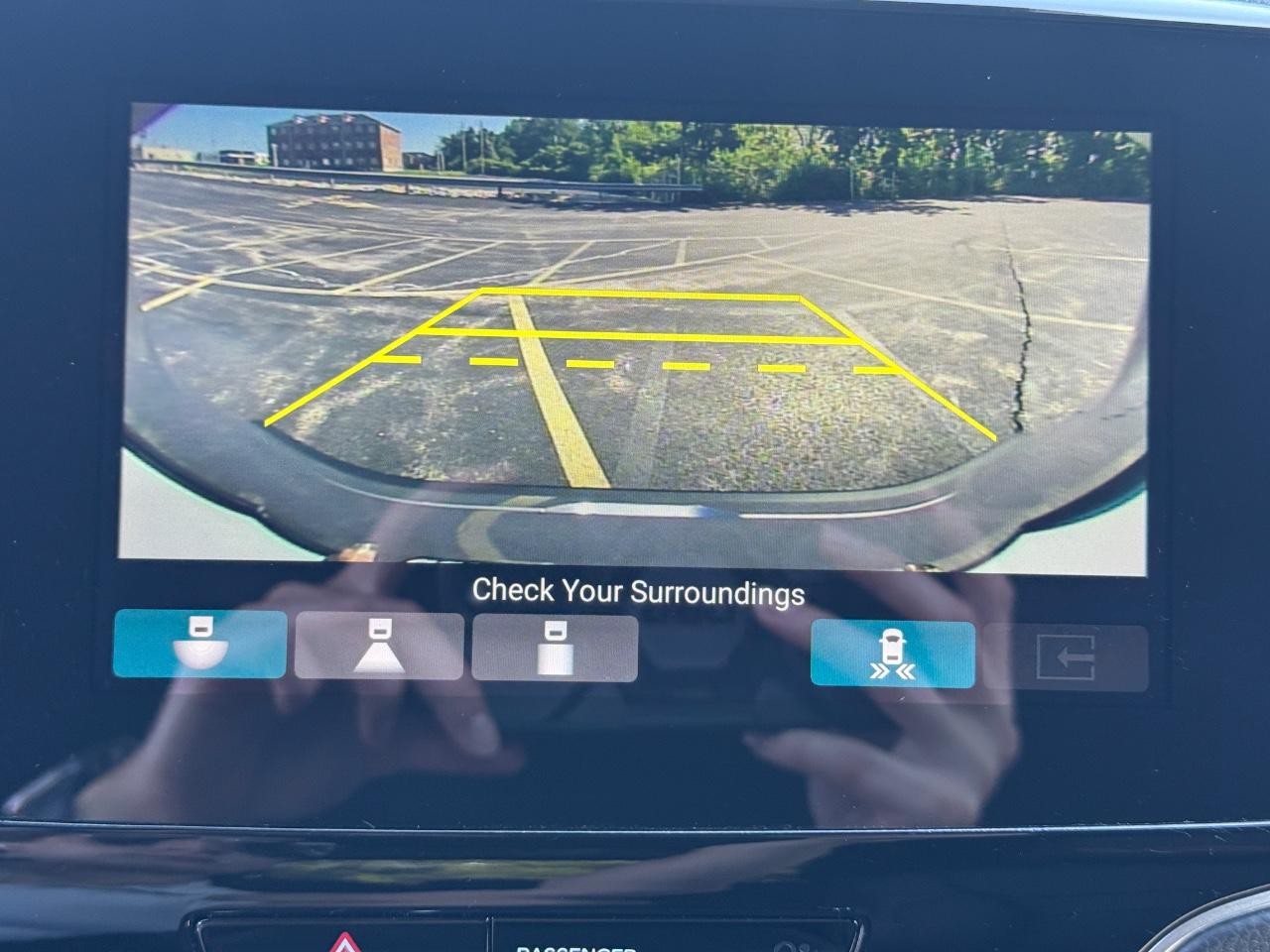 Honda Passport Vehicle Full-screen Gallery Image 25
