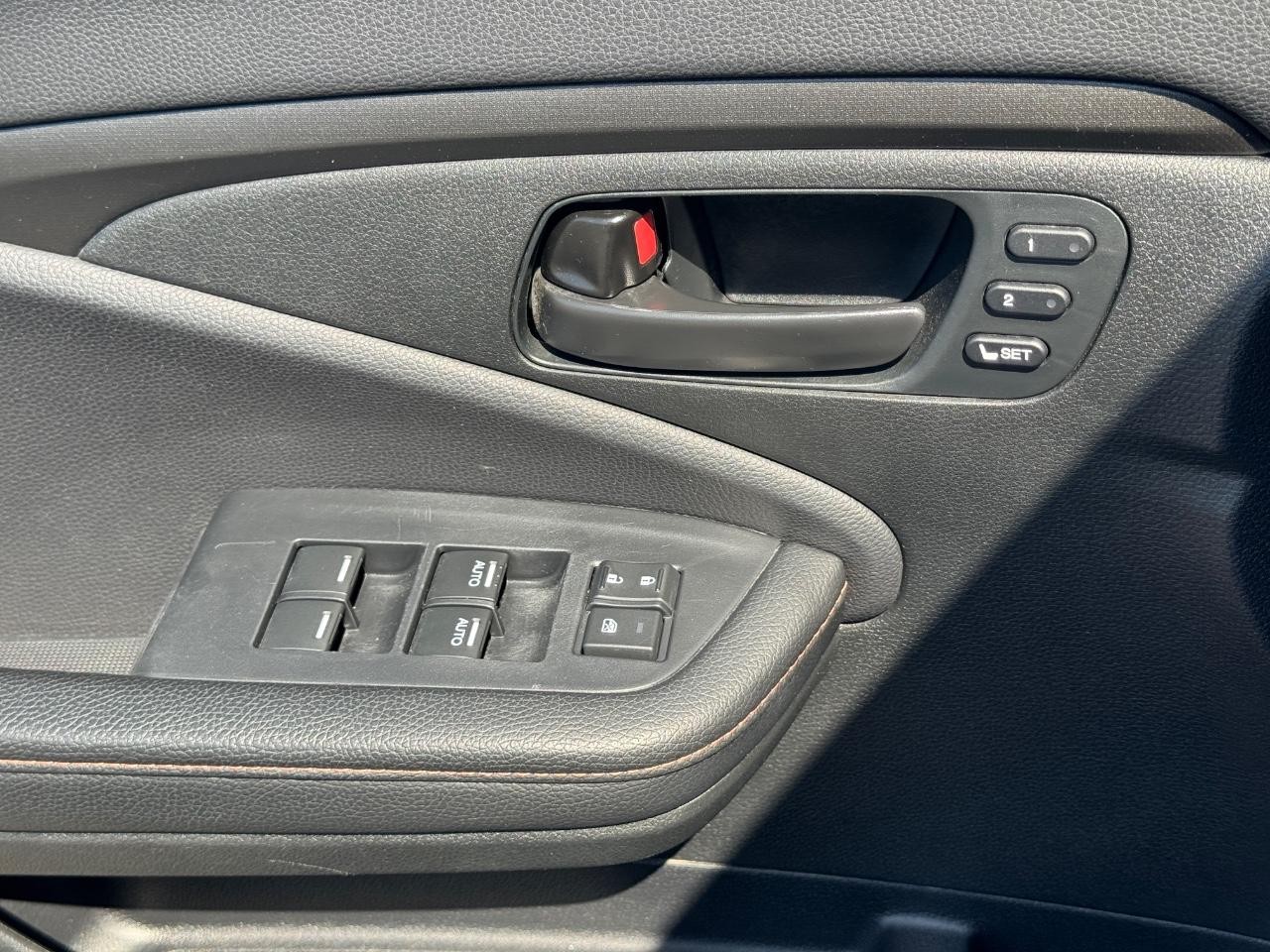 Honda Passport Vehicle Full-screen Gallery Image 27
