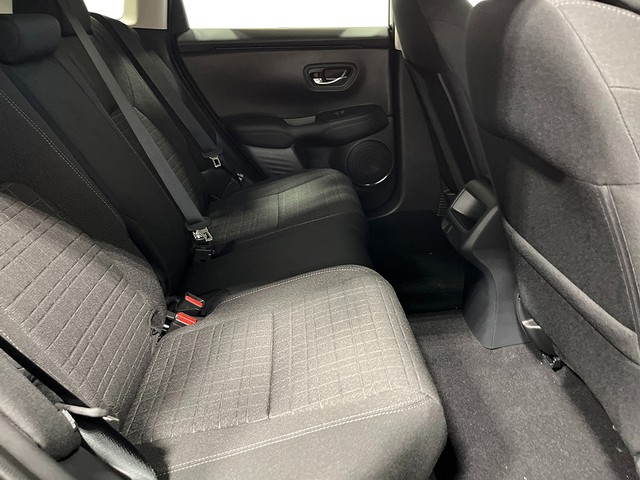 Honda HR-V Vehicle Full-screen Gallery Image 24