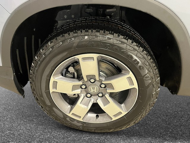 Honda Ridgeline Vehicle Full-screen Gallery Image 12