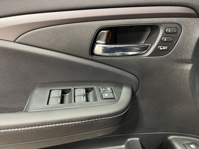 Honda Ridgeline Vehicle Full-screen Gallery Image 14